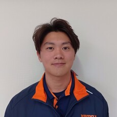 仲　伊織